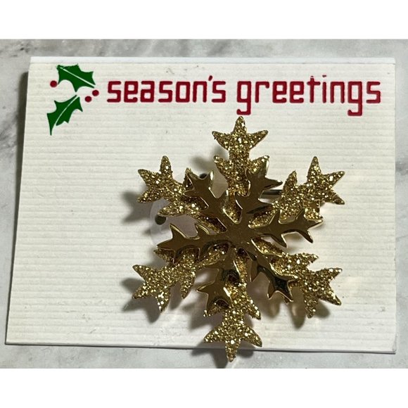 Vintage Winter Snowflake Brooch Gold Tone Glitter Sparkle Christmas Pin - Picture 2 of 6